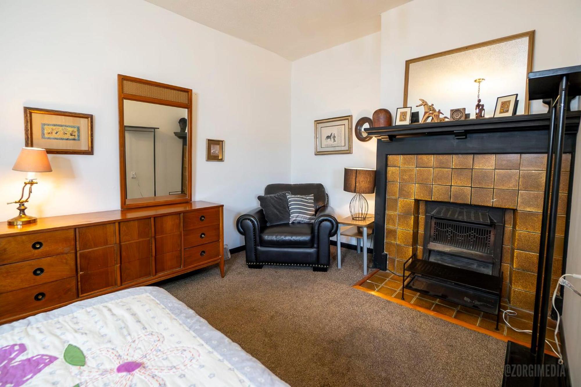 Parkside Paradise Elegant Victorian Just Steps From The Park *