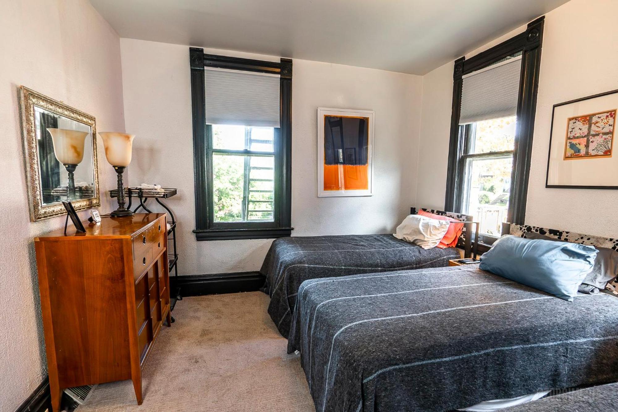 Parkside Paradise Elegant Victorian Just Steps From The Park * Homestead
