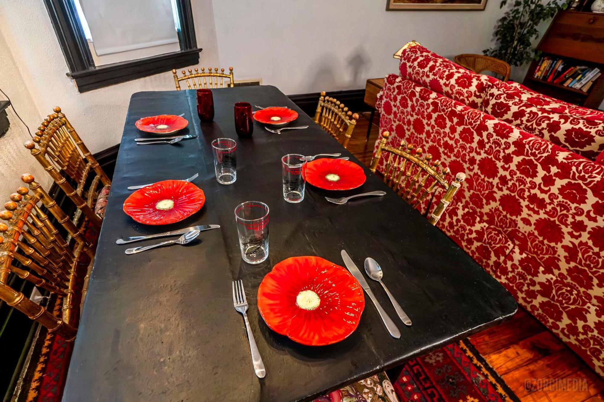 Parkside Paradise Elegant Victorian Just Steps From The Park *