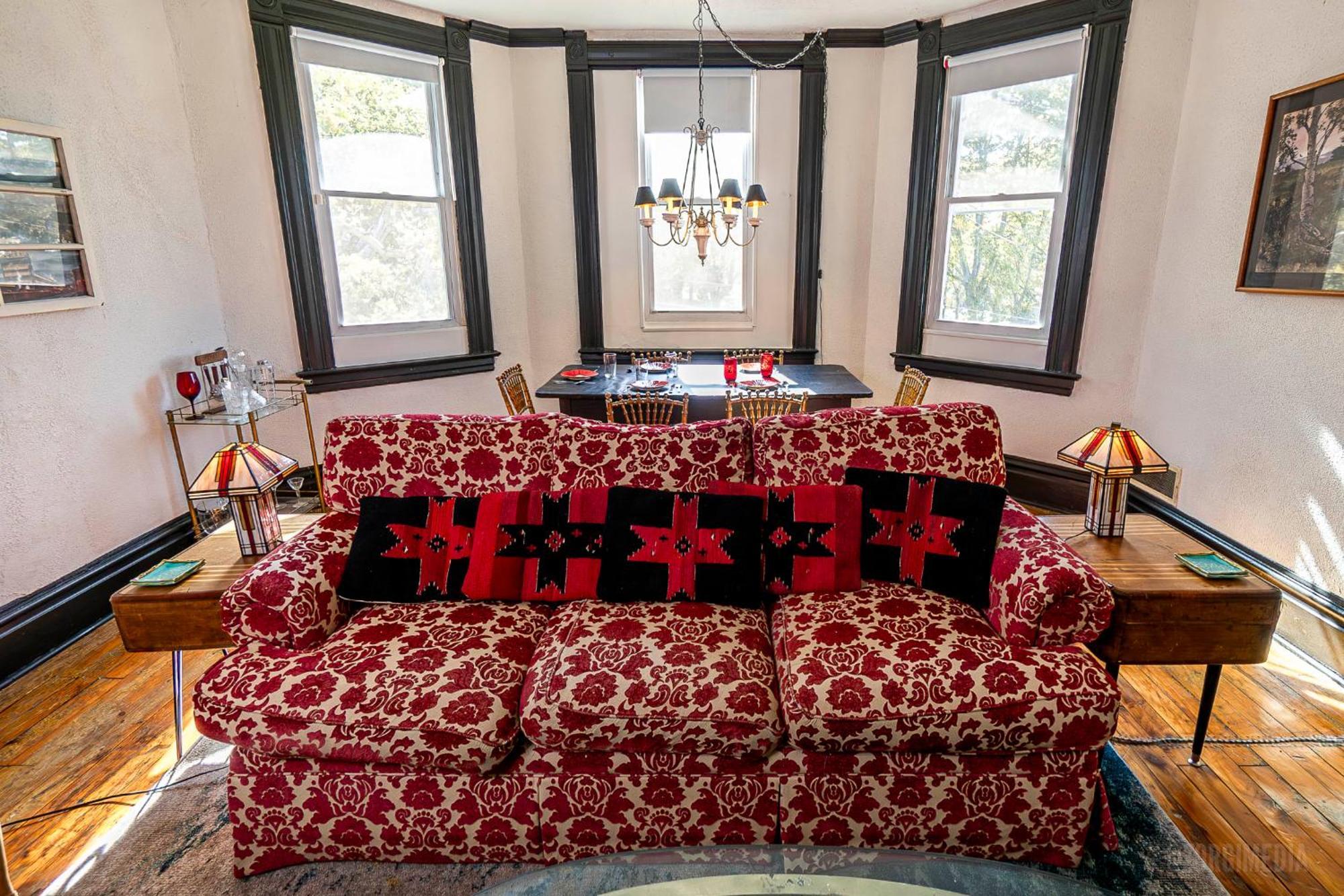 Parkside Paradise Elegant Victorian Just Steps From The Park * Homestead